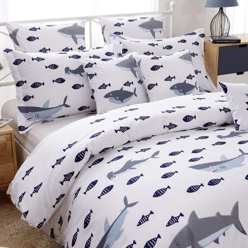 Kompleti Posteljine Za Dječake Navy White Shark Bedding Nautical Komplet Navlaka Za Poplun 100% Pamuk Dječja Tinejdžerska Ljetna Posteljina (1 Za + 2 Jastučnice)