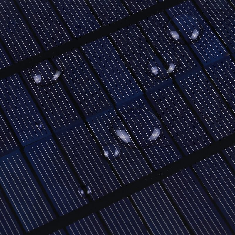 Solarna Ploča Od 10 W Sa Kopčama Polikristalna Silicijska Ćelija Ip65 Prijenosna Vodootporna Kampiranje Na Otvorenom Putovanje