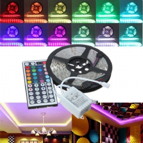 5m Rgb 5050 Smd Nevodootporan 300 Led Svjetlosni Traka Dc 12v + 44 Tipke Ir Daljinski Upravljač